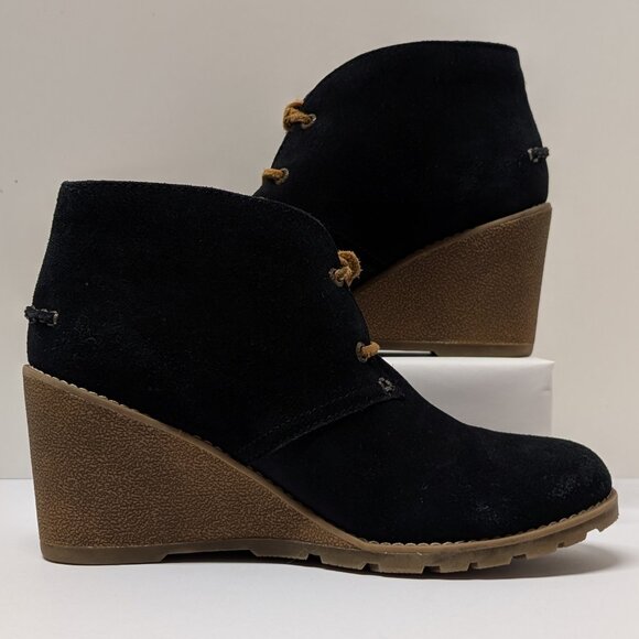 Sperry Top-Sider Stella Prow Suede Ankle Booties in Black & Tan - Size 8M - Picture 6 of 16